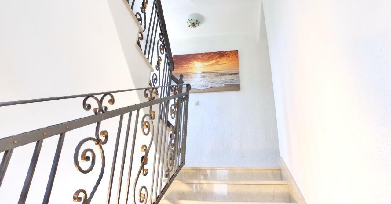 Apartment Sunshine, Sunrise, Sunset Kaštela Екстериор снимка